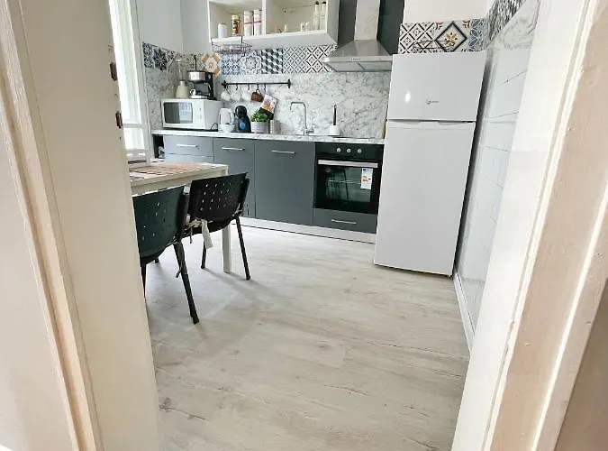 Apartman Holiday Home *