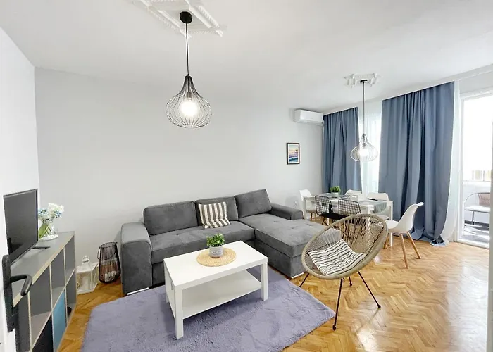 Lägenhet Holiday Home