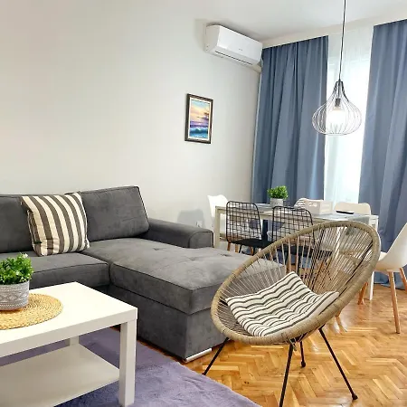Apartment Holiday Home Burgas City